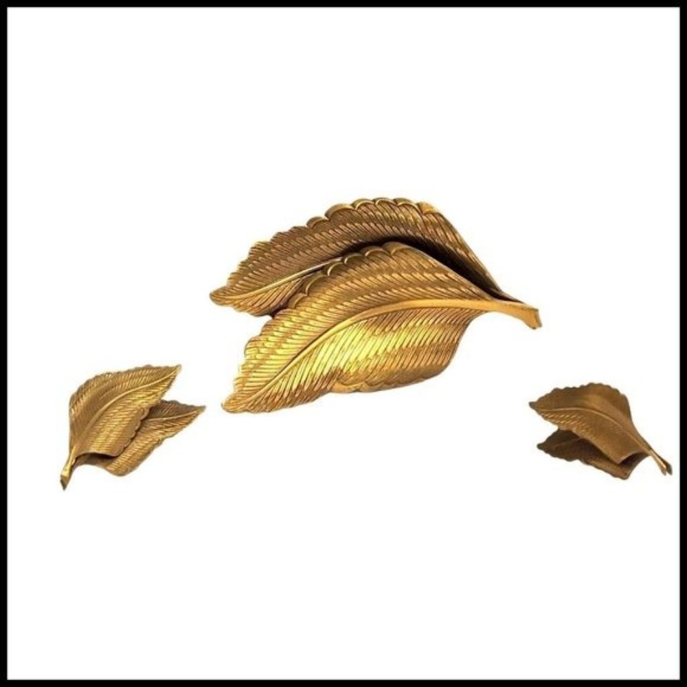 Vintage Jeri‎ Lou Signed Feather Leaf Brooch Scarf Clip Earrings Set Brass Color